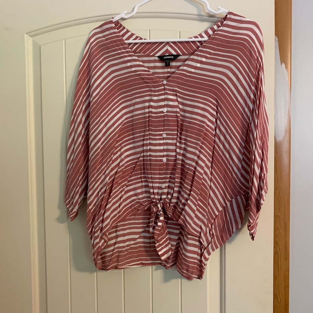 Express tie front top